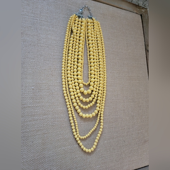 Yellow beaded statement necklace - Picture 4 of 5